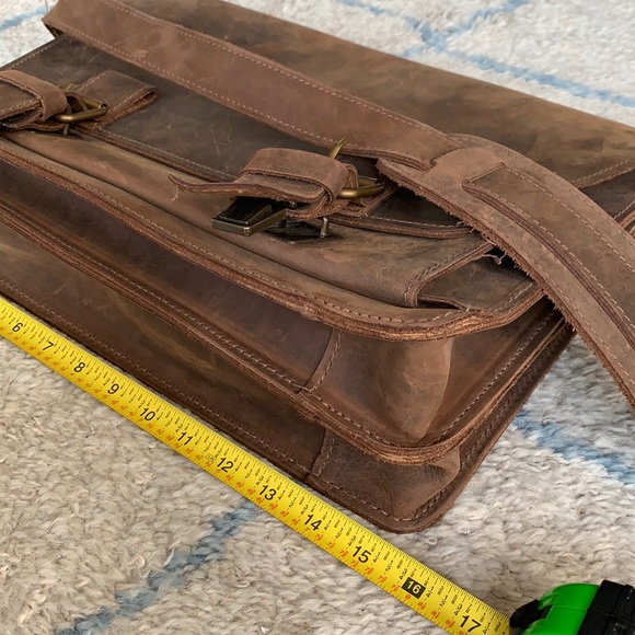 🦄 Brown leather courier shoulder bag - Picture 9 of 13